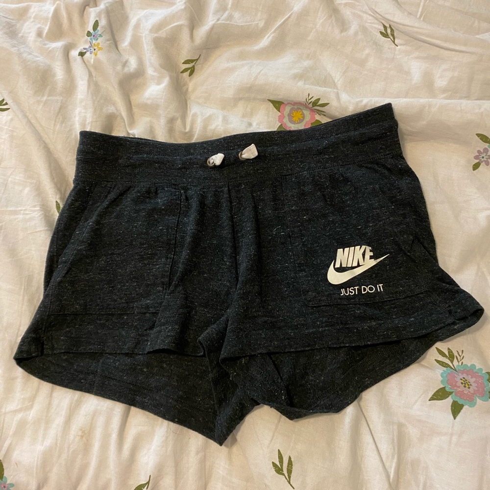 Nike - lounge shorts